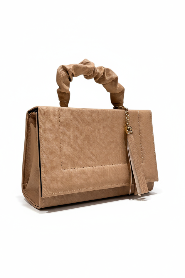 PARÍS – Bolso mini con asa fruncida y borla decorativa