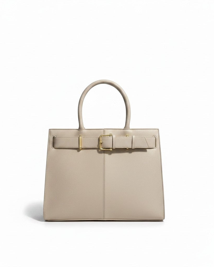 Bolsa de mano grande beige textura saffiano con cinturón y hebilla dorada cuadrada – DALALI