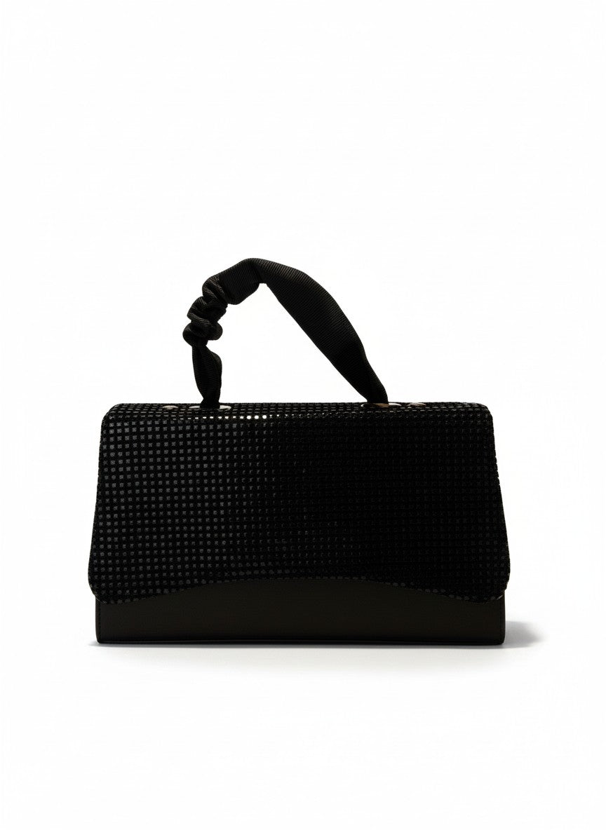 Bolso mini negro con solapa brillante y asa fruncida – CANNES