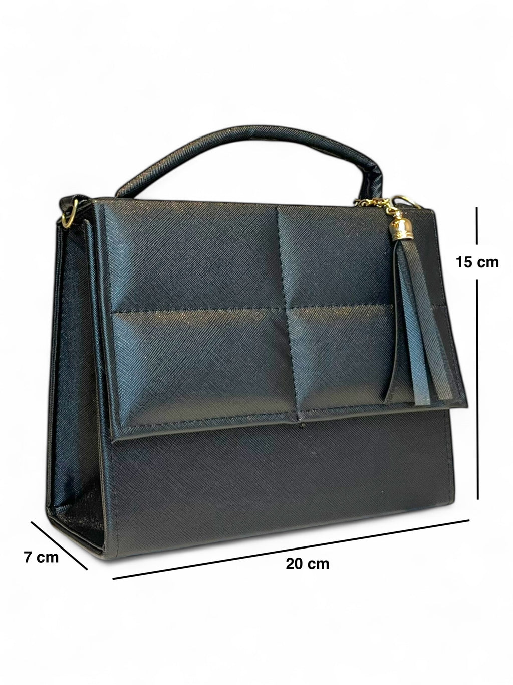 MILÁN – Bolso mini  de diseño acolchado estilo elegante con borla decorativa.