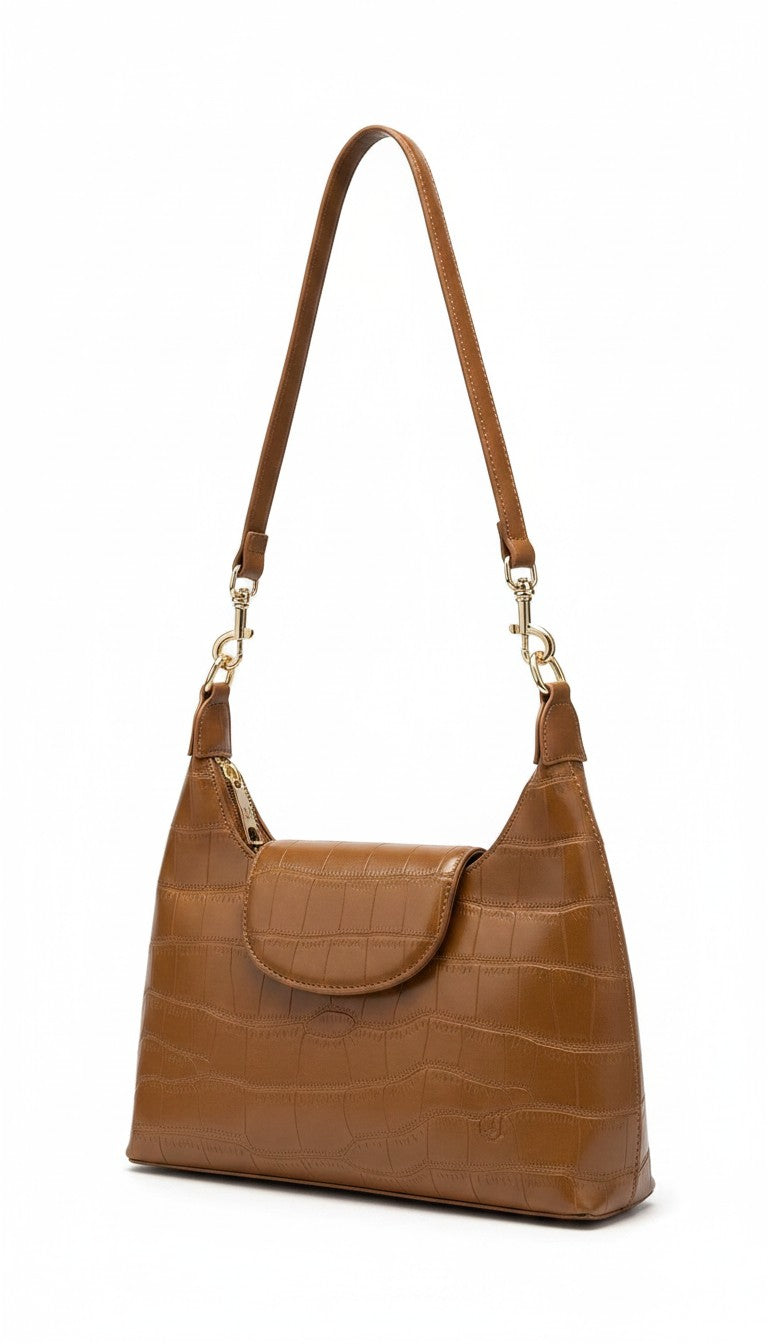 Bolsa de hombro café textura cocodrilo con solapa, botón imán y herrajes dorados – DALALI