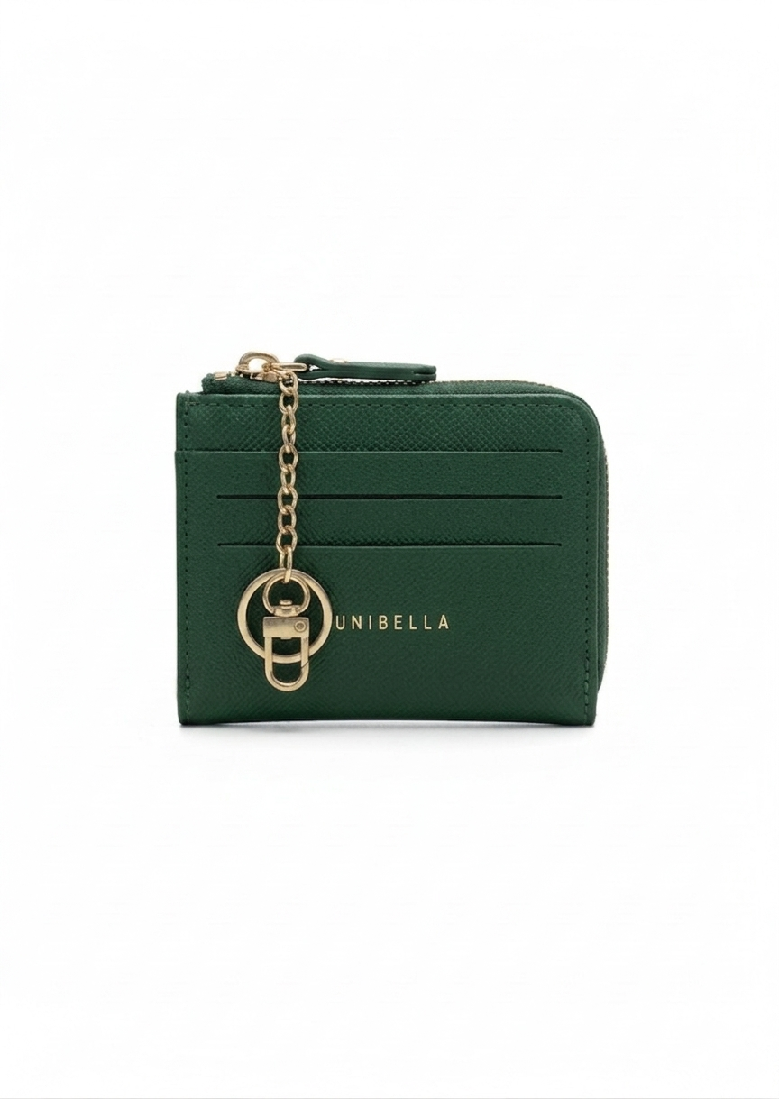 Tarjetero monedero verde tipo saffiano con zipper y cadena dorada llavero, marca DALALI