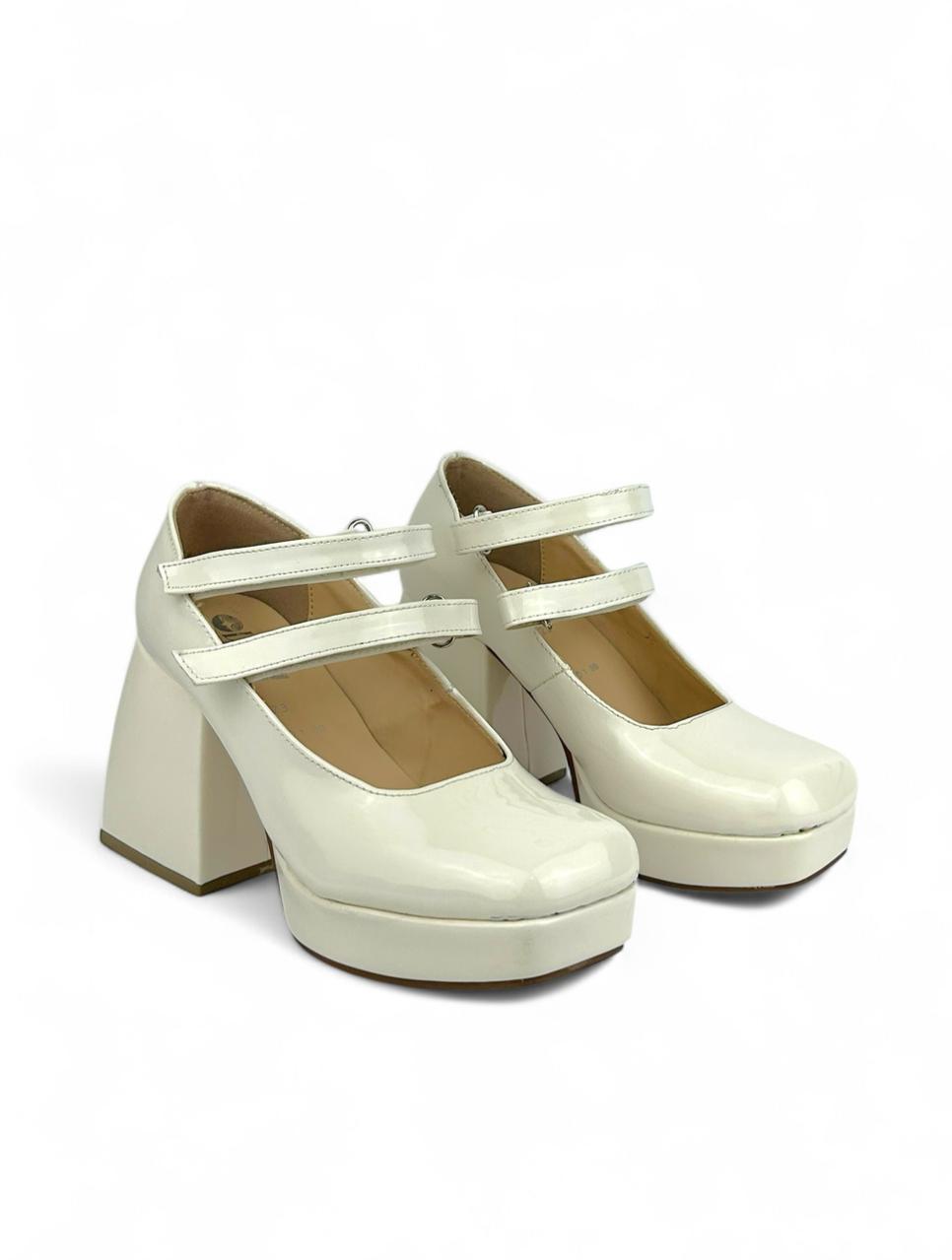 Mary Jane plataforma charol negro con tacón bloque 9 cm, plataforma 2 cm y tira velcro, marca DALALI, tallas 23 a 26