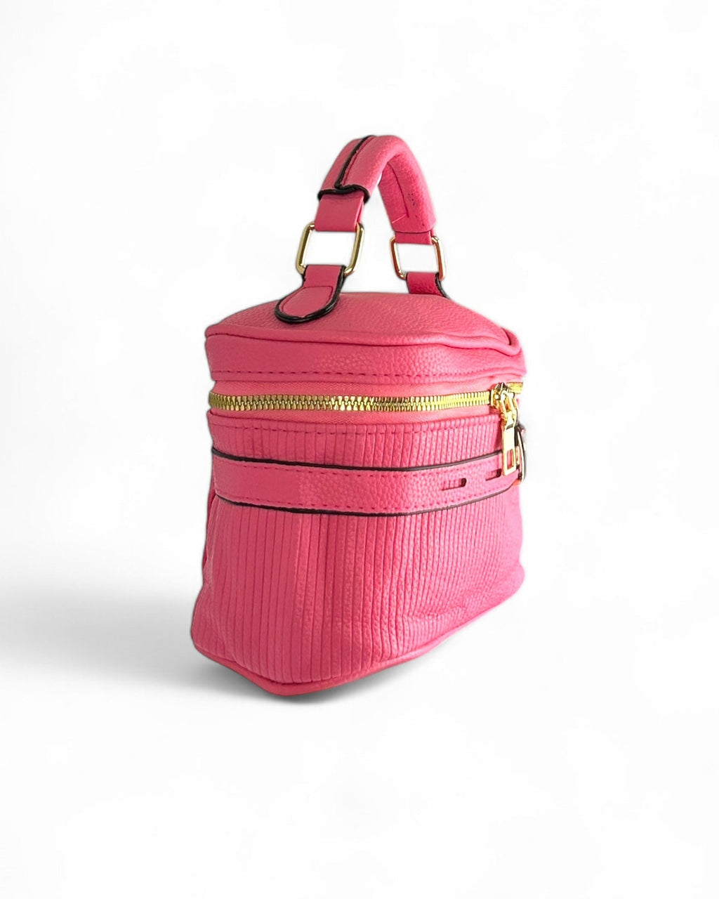 Bolso compacto y estructurado tipo neceser, ideal para organizar objetos personales, maquillaje o pequeños accesorios. ROSA