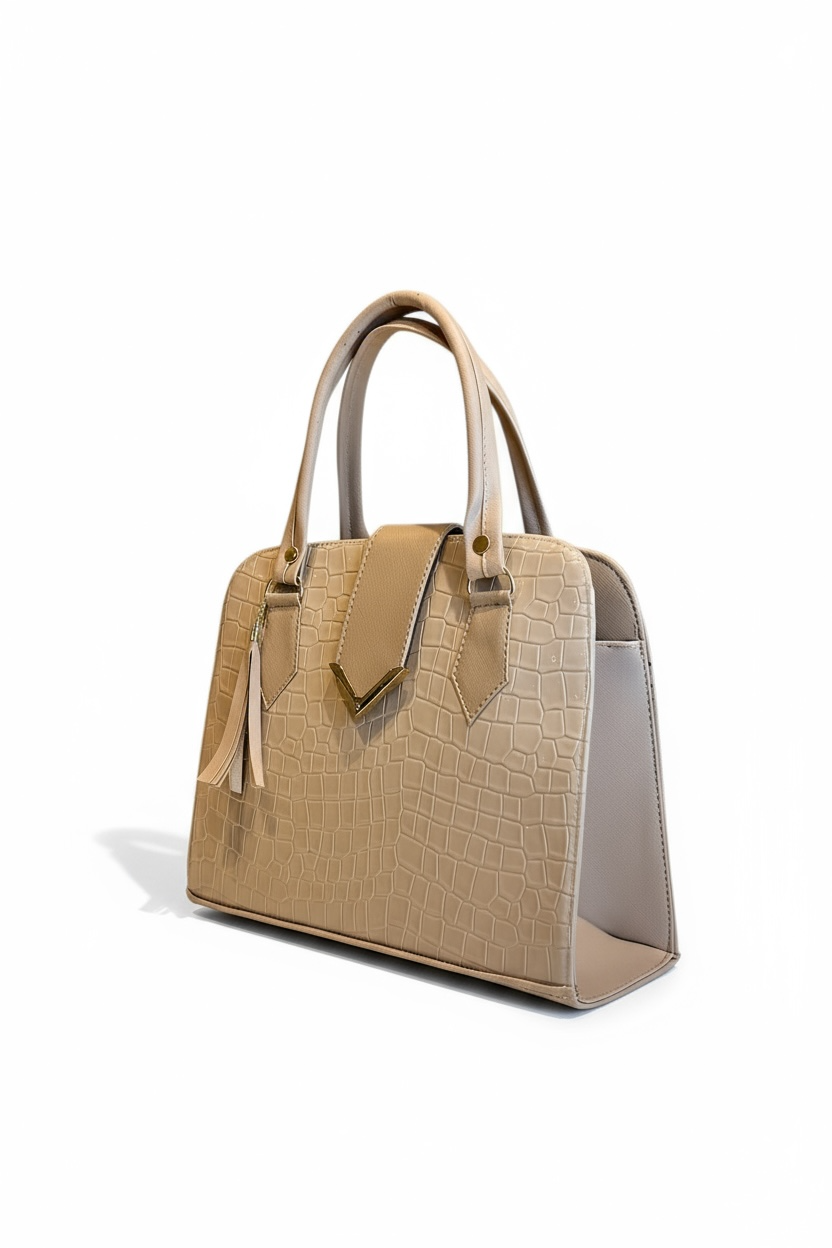 ÓPALO –Bolso mediano  estructurado con textura fina y detalle metálico dorado