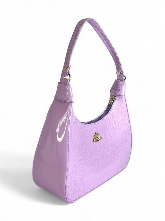 Bolso baguette con efecto charol