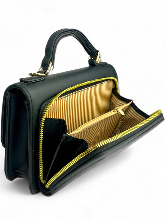 Bolso tipo cartera mate liso con correa larga y monederos