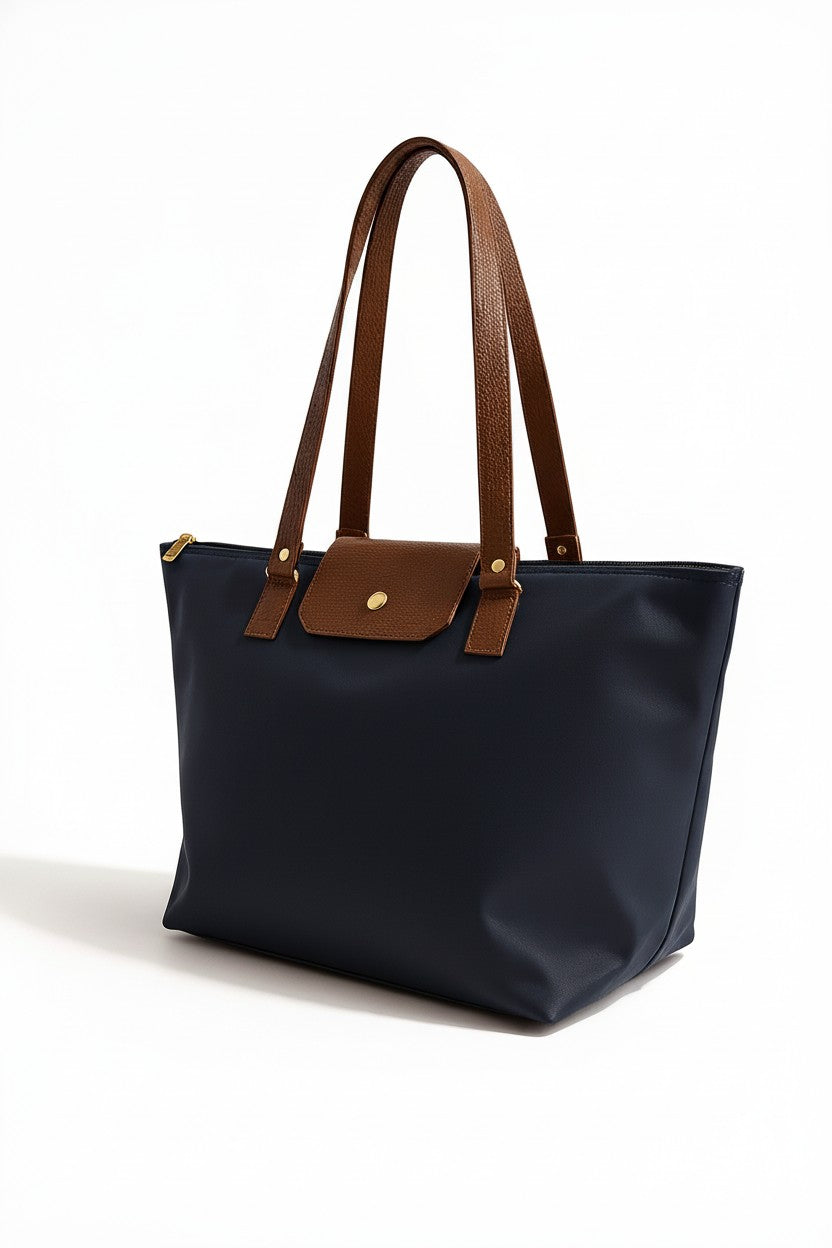 TULUM – Bolso grande  con asas largas y detalle frontal en contraste