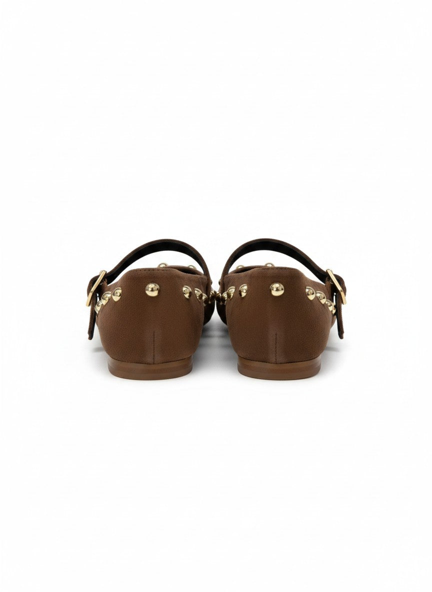 Flats zapato de piso tipo Mary Jane con tachuelas doradas - GINEBRA