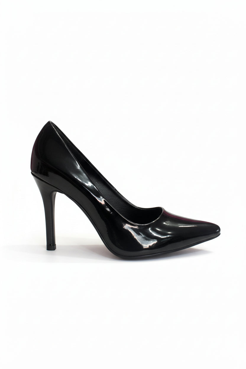 Zapatilla pump charol rojo punta fina con tacón aguja de 8 cm, marca DALALI, tallas 23 a 26