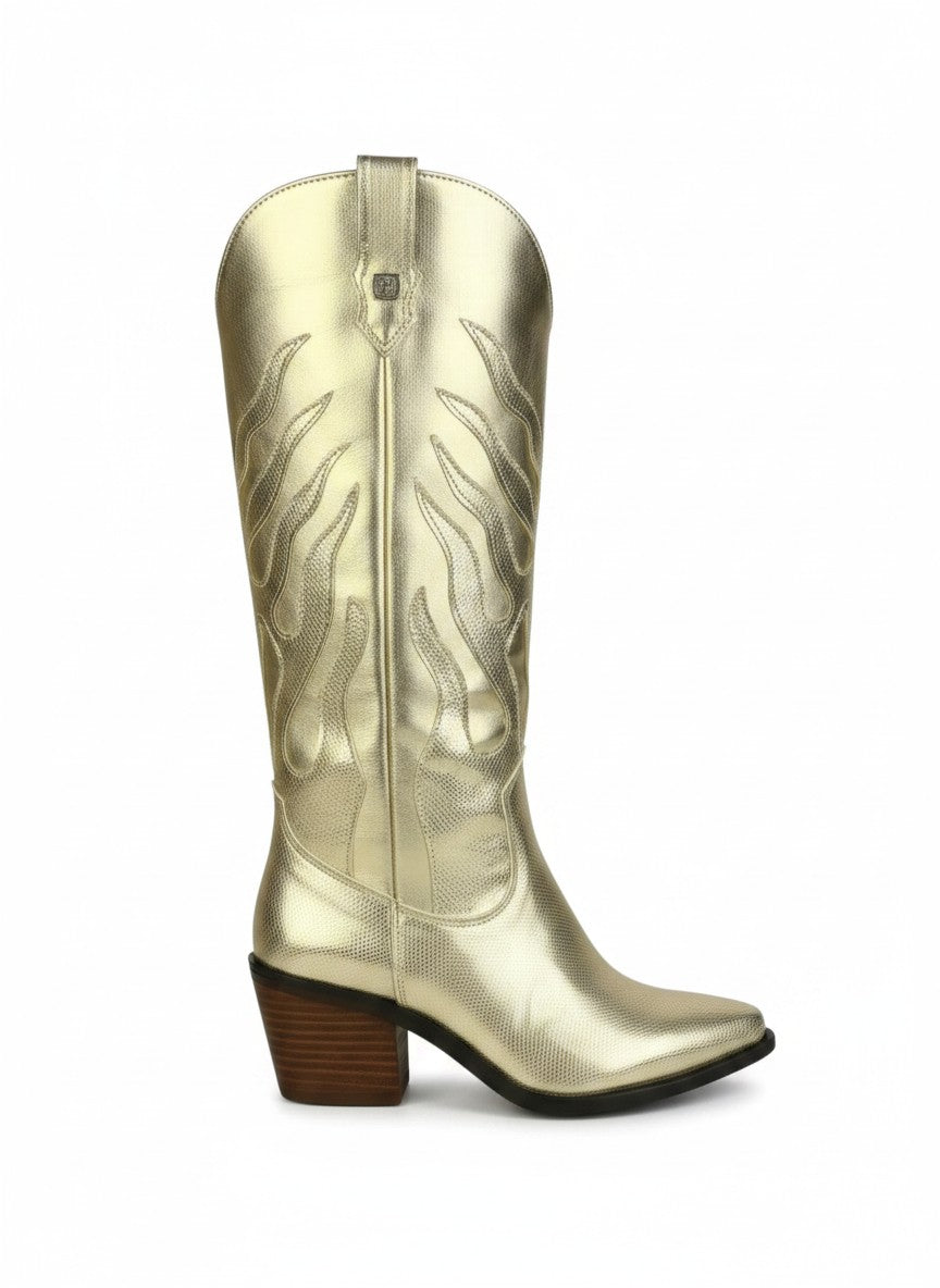 Bota vaquera plateada metálica con bordado llama y tacón bloque 6 cm, marca DALALI, tallas 23 a 26