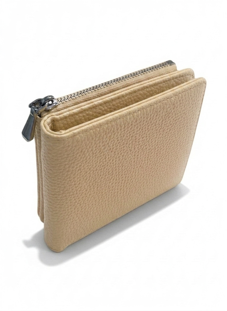 Cartera mujer color rojo con zipper plateado, textura pebble y ranuras para tarjetas – DALALI