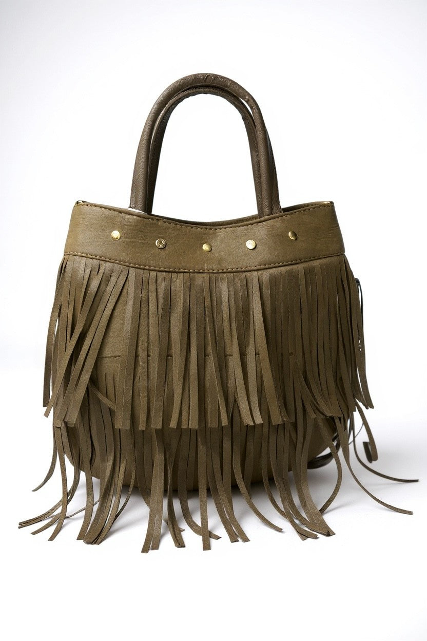 SONORA – Bolsa con flecos y detalles dorados estilo boho