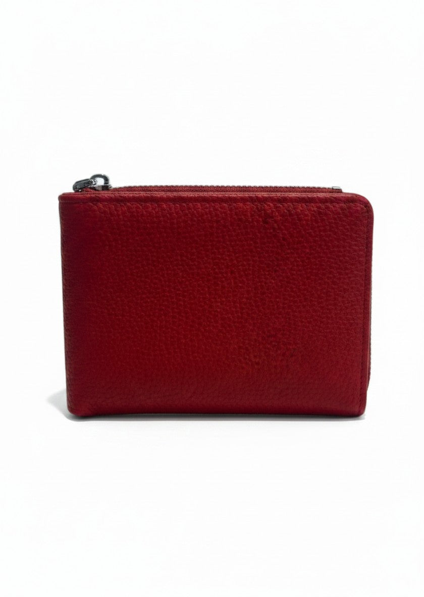 Cartera mujer color rojo con zipper plateado, textura pebble y ranuras para tarjetas – DALALI