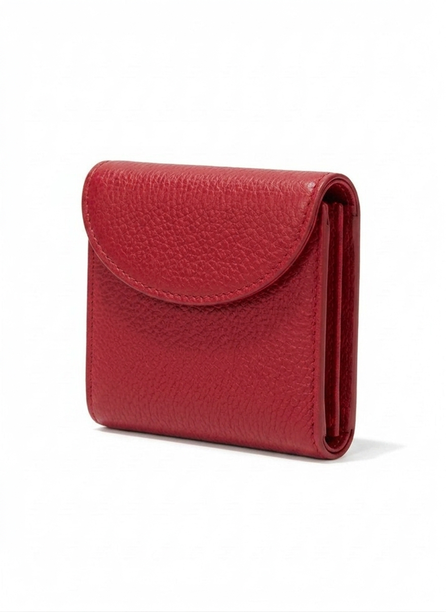 Cartera compacta mujer color aqua con solapa redondeada y textura pebble, herrajes plata – DALALI