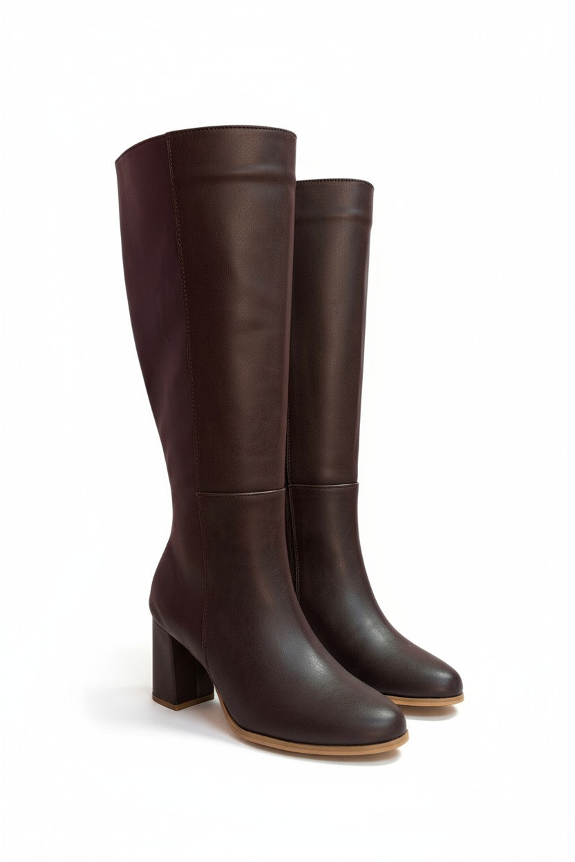 MÉRIDA – Bota alta con tacón, elegante y sofisticada